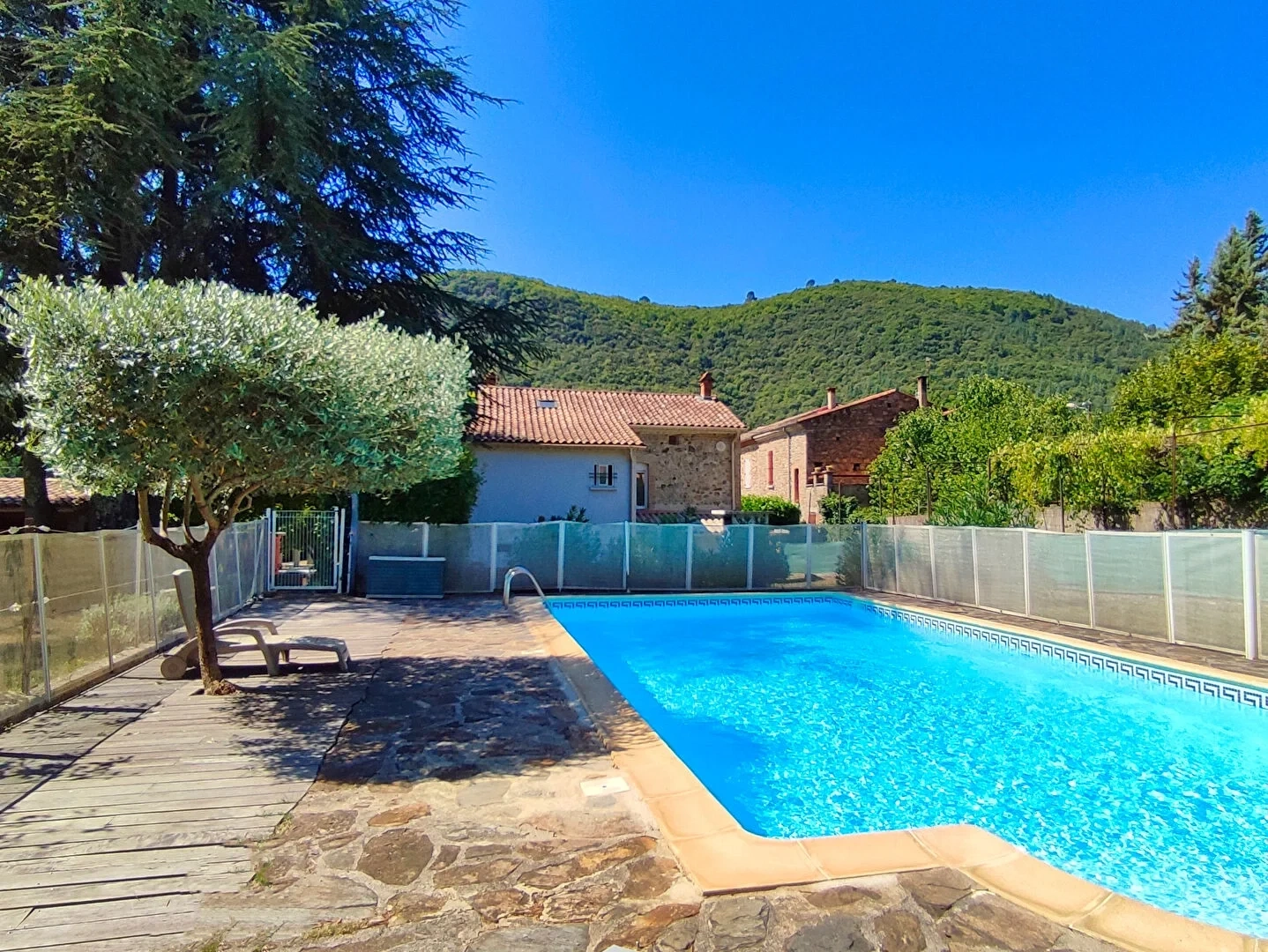 2 - vente maison bessèges gard france