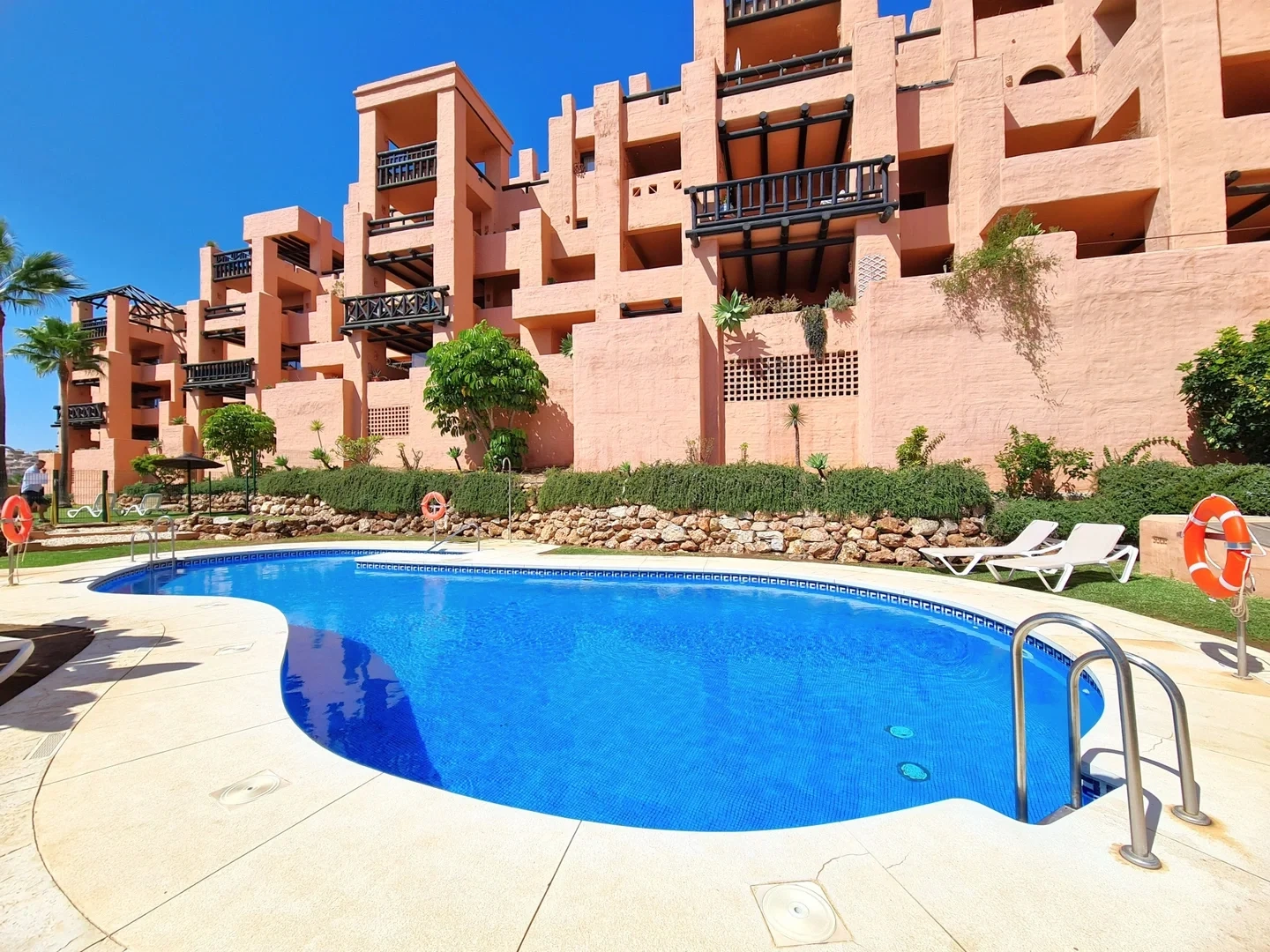 2 - verkoop appartement uitzicht op zee manilva andalusië spanje