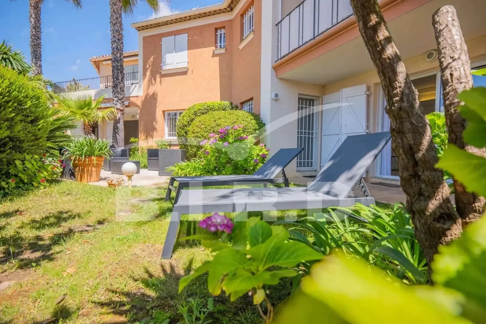1 - affitto vacanze appartamento cogolin var francia