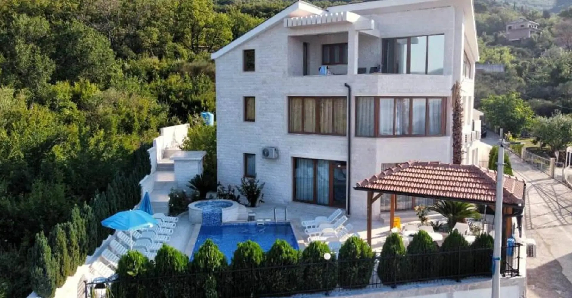 1 - verkauf business meerblick herceg novi herceg novi montenegro