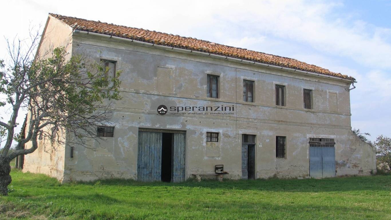 1 - venda propriedade san costanzo marcas itália