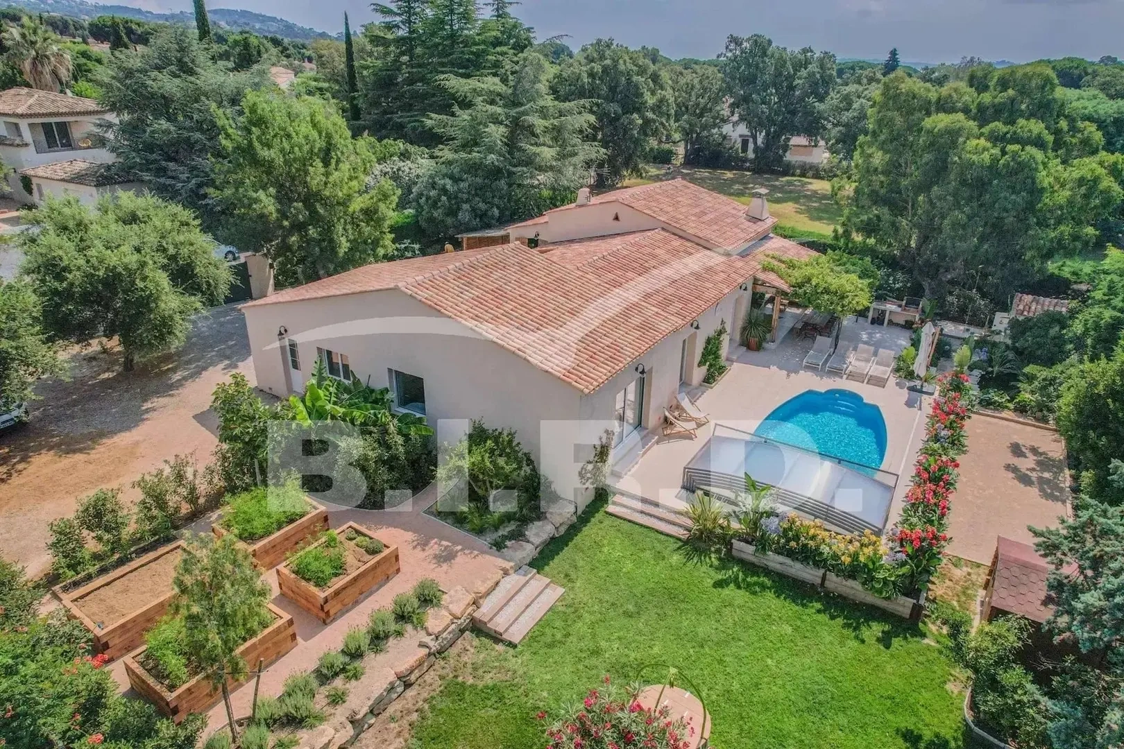 2 - affitto vacanze casa grimaud var francia