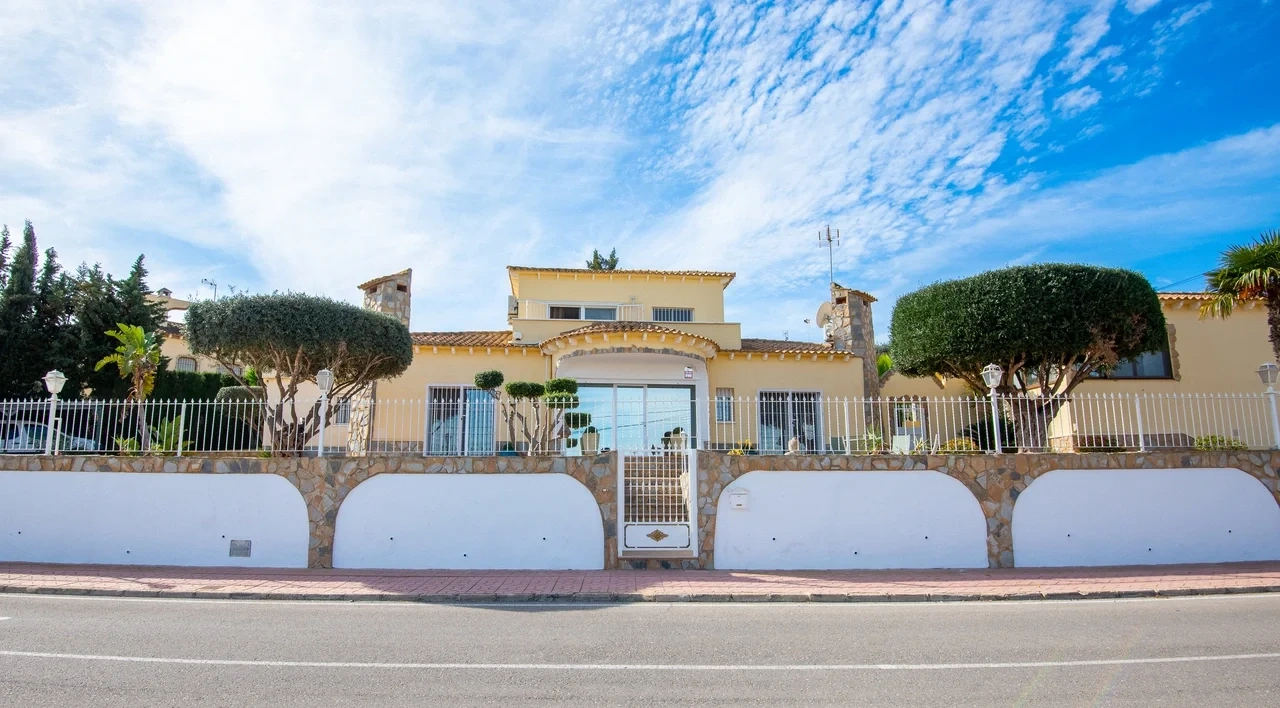 1 - villa for sale in algorfa valencian community spain