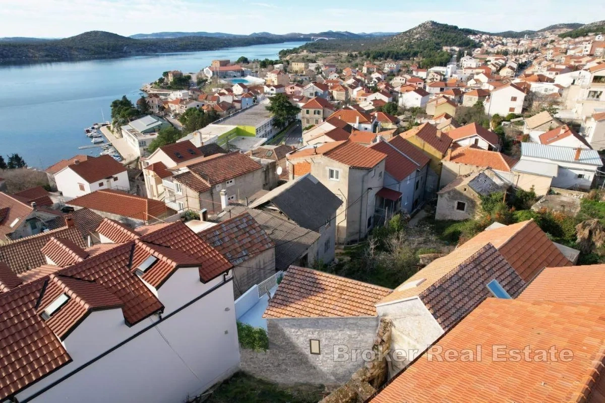 2 - vendita commercio vista mare šibenik sebenico e tenin croazia