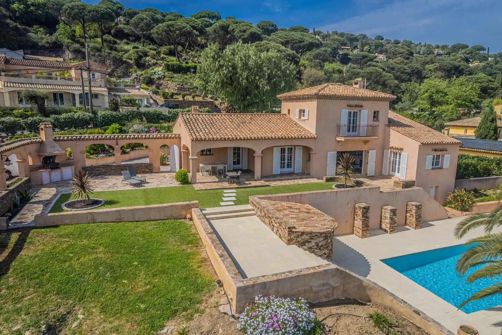 1 - house for sale in grimaud var france