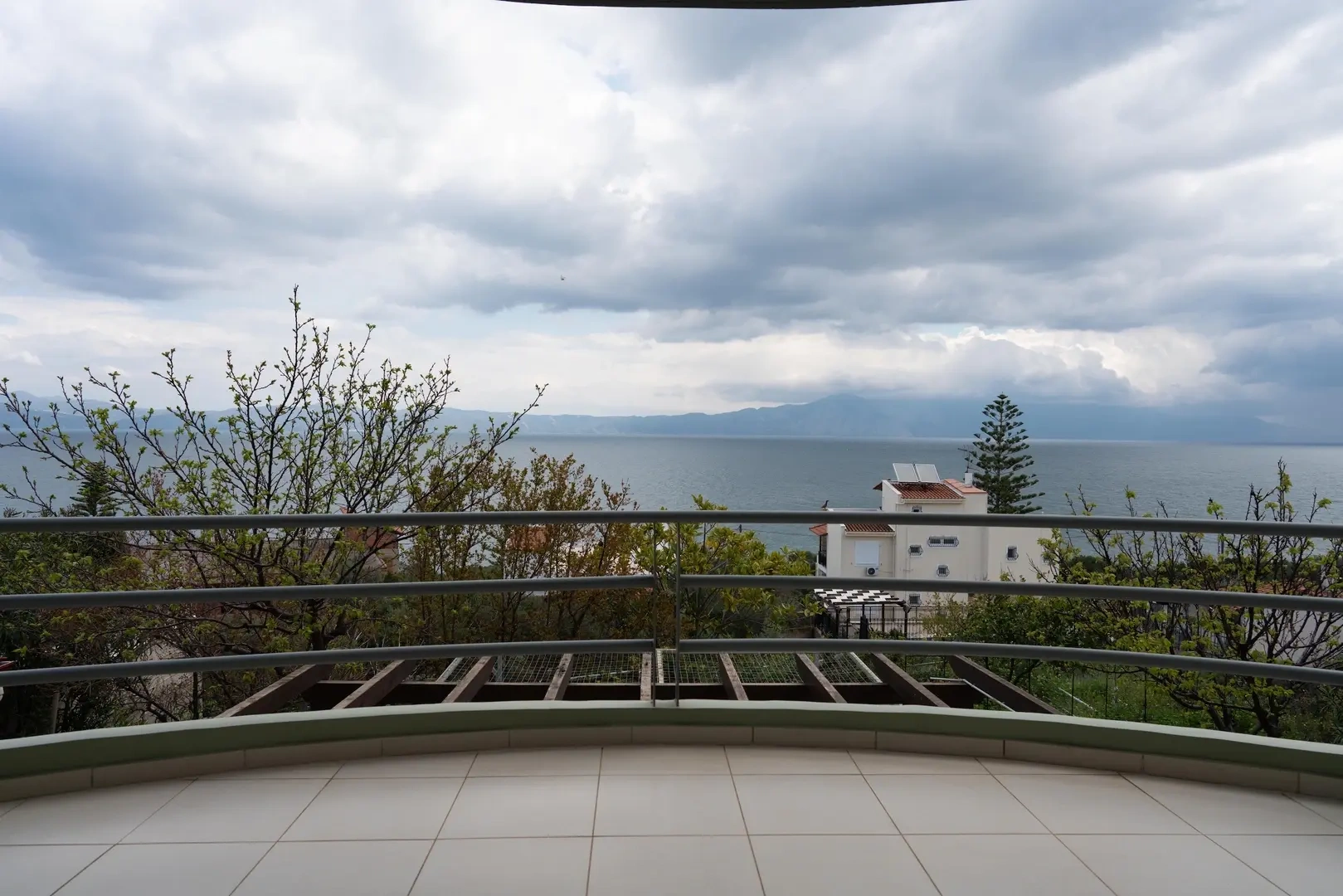 2 - venta casa vista al mar theológos grecia central grecia