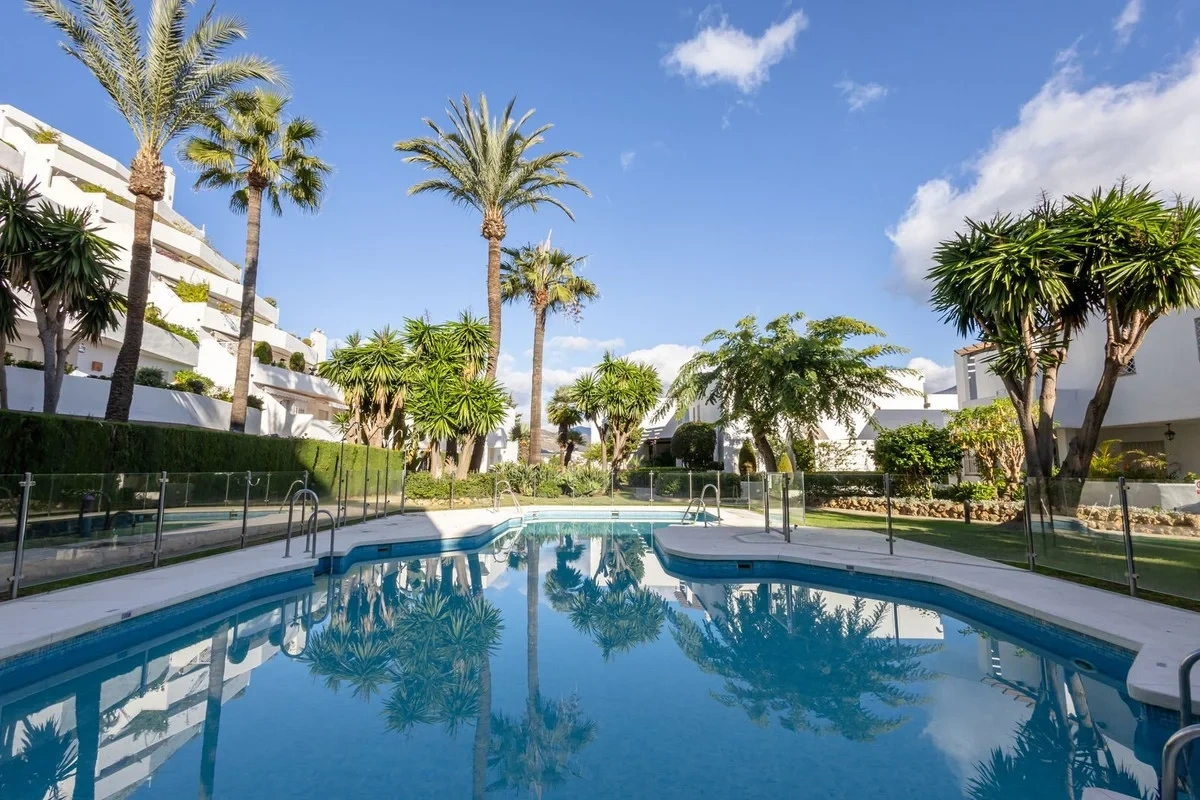 1 - продажа квартира вид моря nueva andalucia андалусия испания