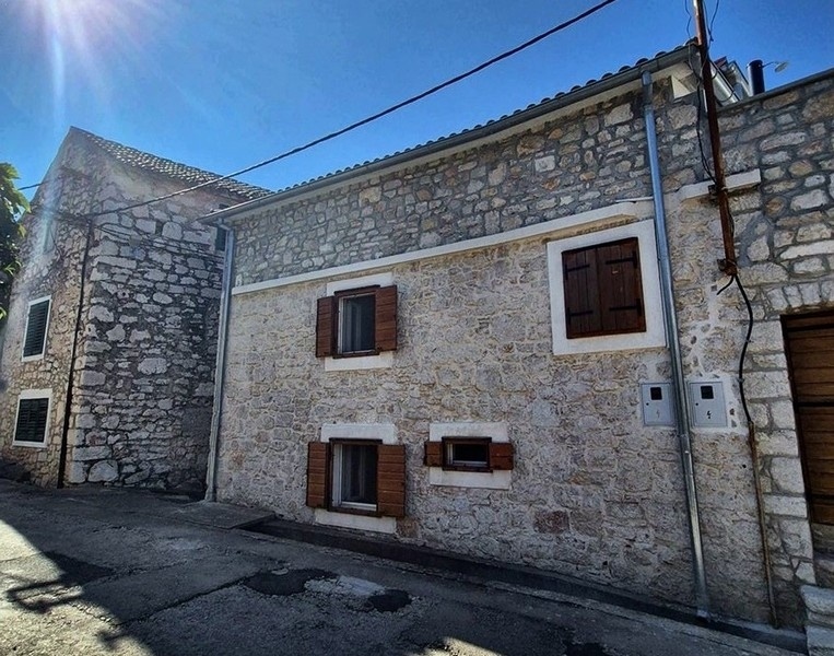 2 - vendita casa vista mare murter sebenico e tenin croazia