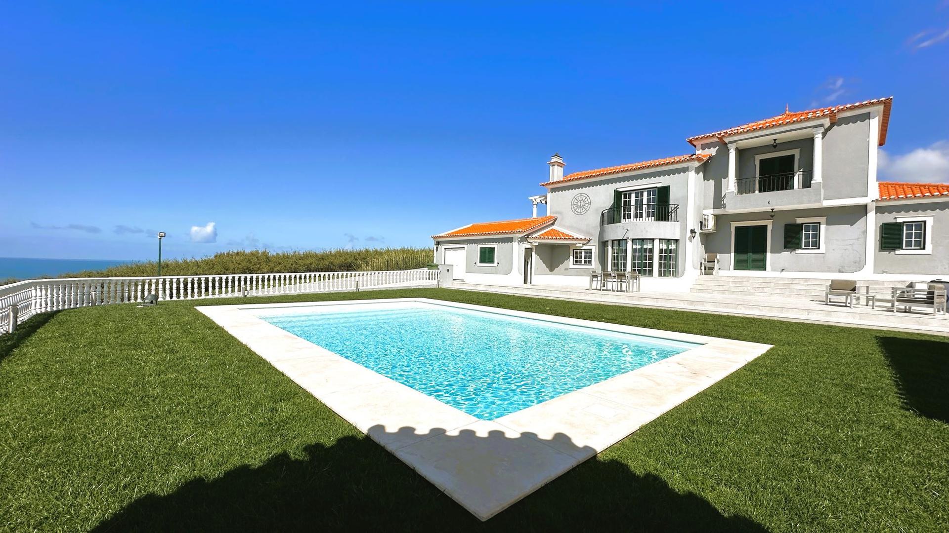 1 - waterfront house for vacation rentals in lourinhã centro region portugal