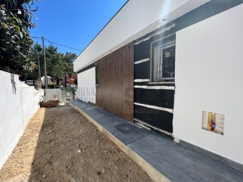 2 - house for sale in cruz de pau lisbon region portugal