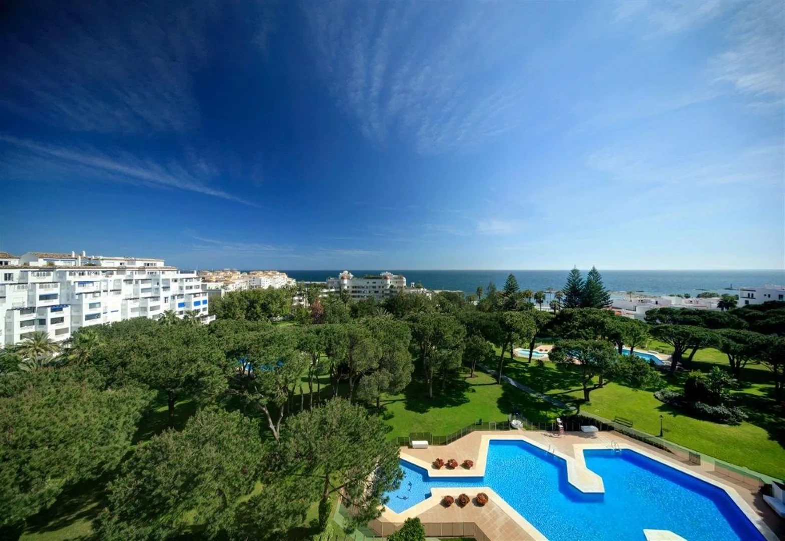 1 - vente appartement pieds dans l'eau marbella - costa del sol andalousie espagne