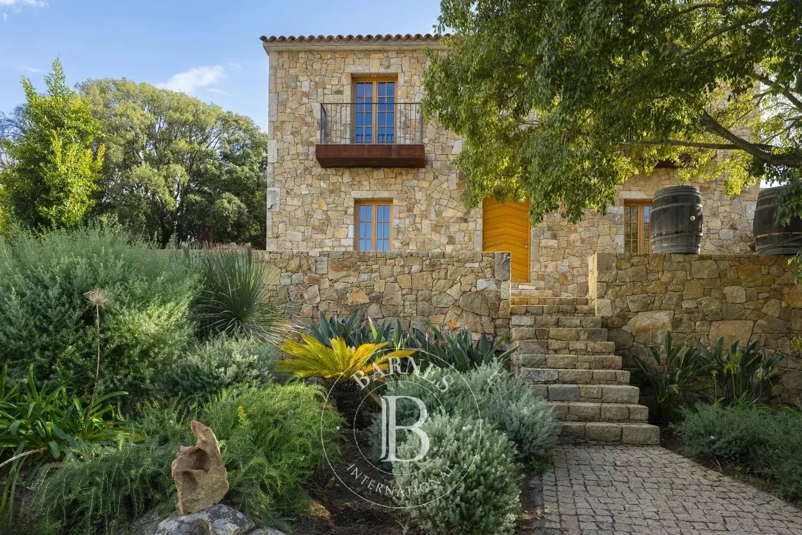 1 - venta villa vista al mar ajaccio córcega del sur francia