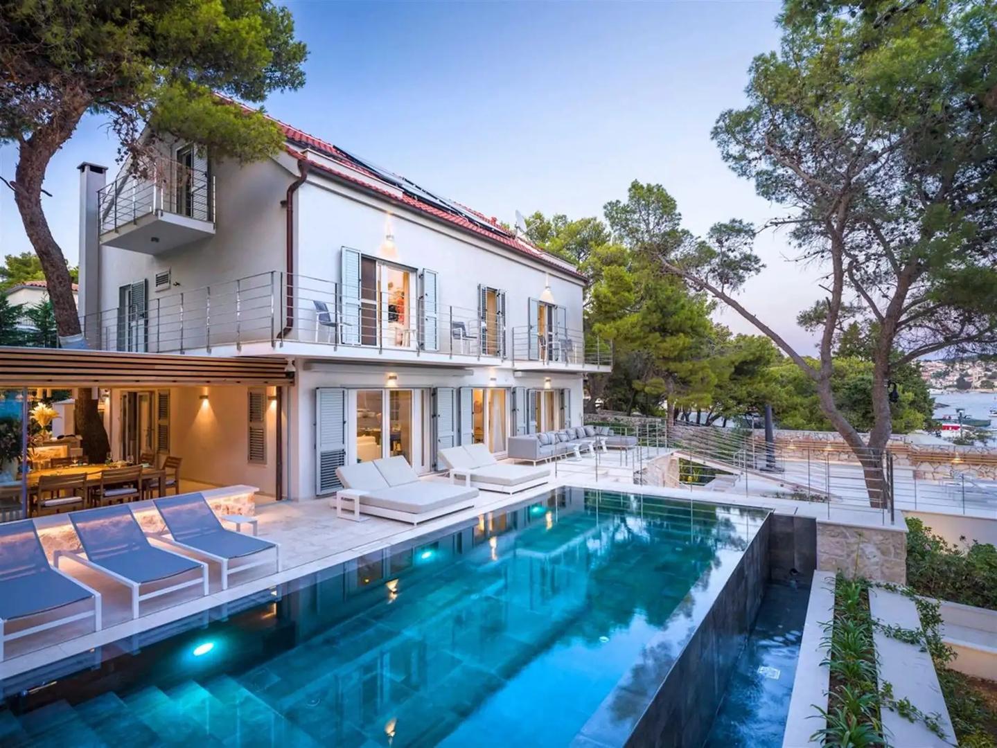 1 - waterfront house for vacation rentals in hvar split-dalmatia croatia