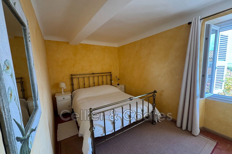 2 - sea view house for sale in bormes-les-mimosas var france