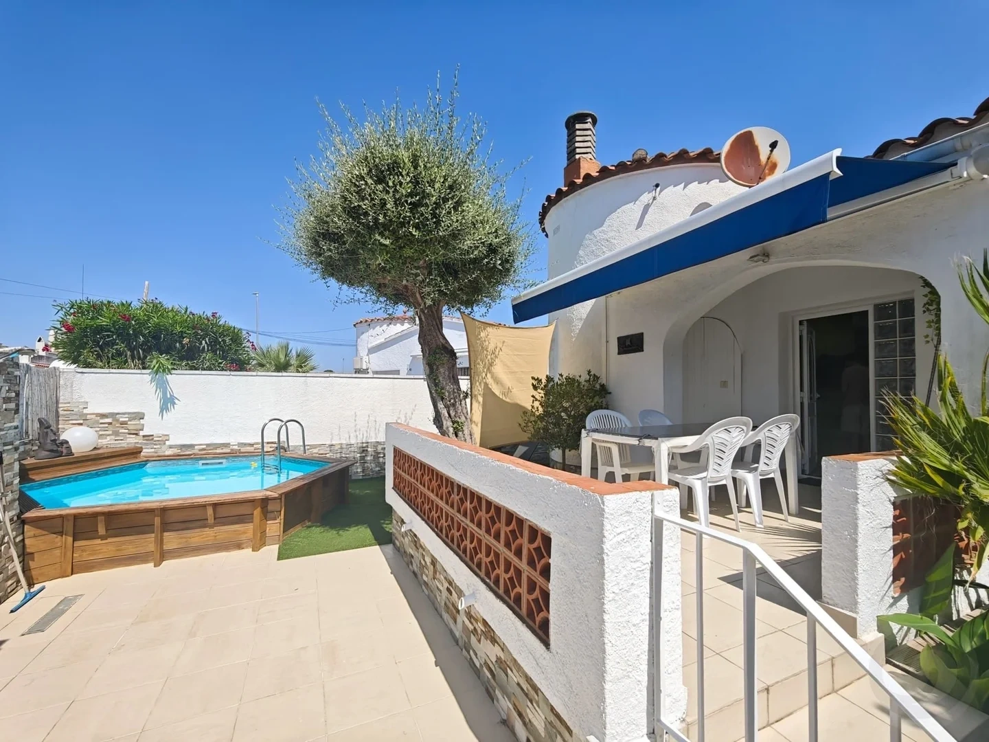 1 - venda casa a praia ao pé castello d'empuries catalunha espanha