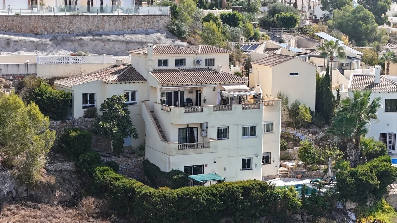 2 - vente villa villamartin communauté valencienne espagne