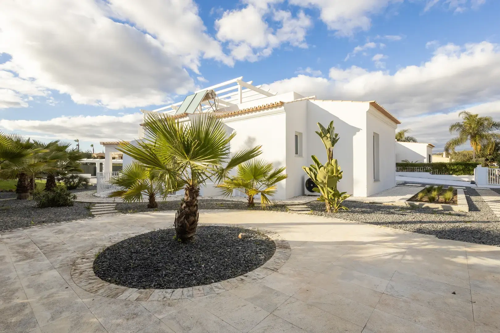 Casa a pie de playa con piscina