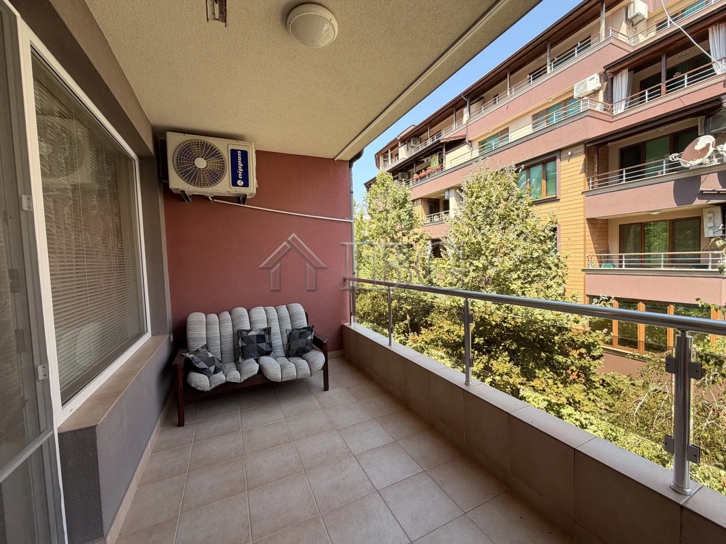 2 - verkoop appartement strand to voet pomorie burgas bulgarije
