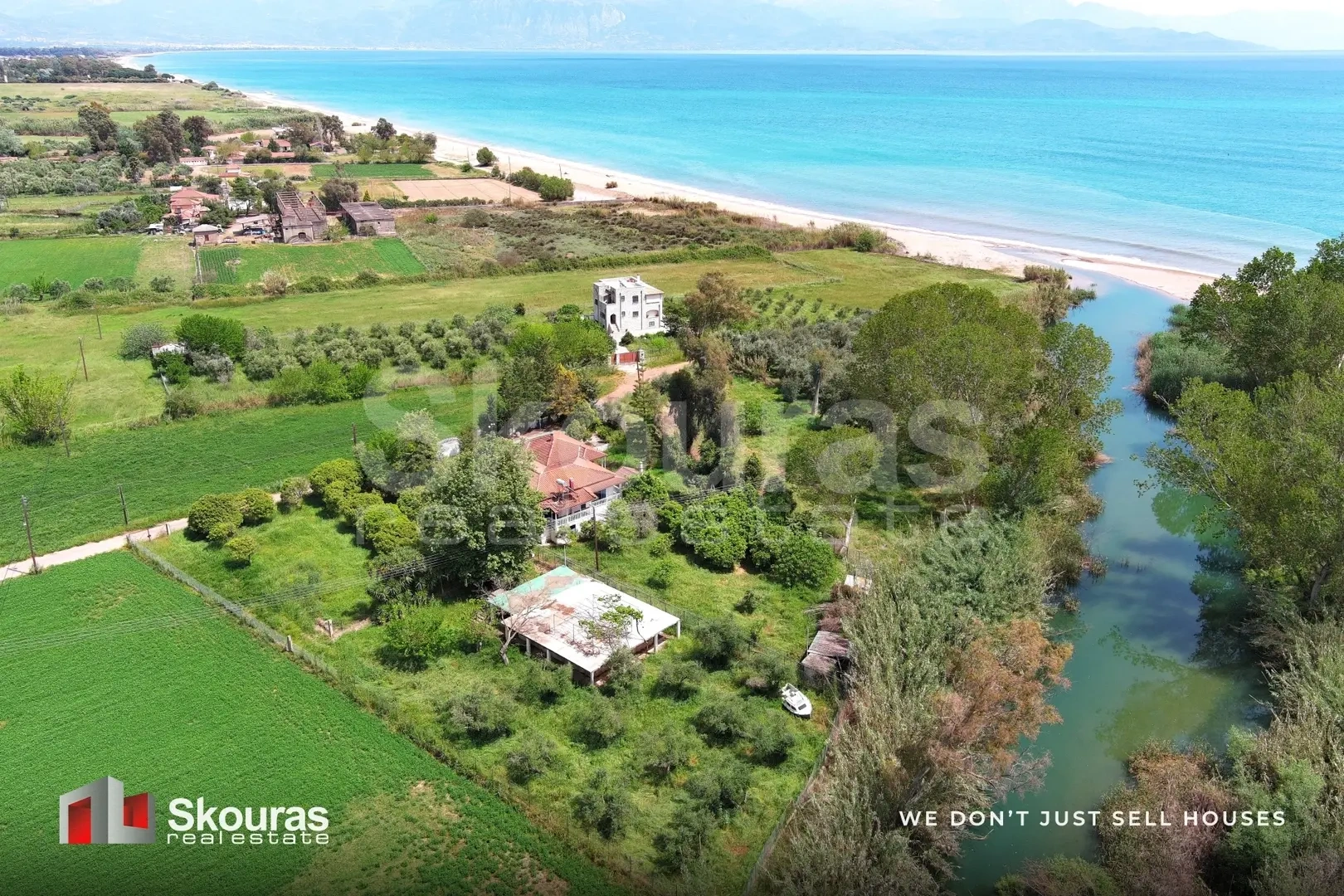 1 - waterfront house for sale in velíka peloponnese greece