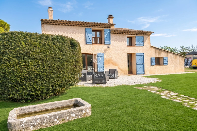 1 - продажа дом saint-maximin-la-sainte-baume вар франция