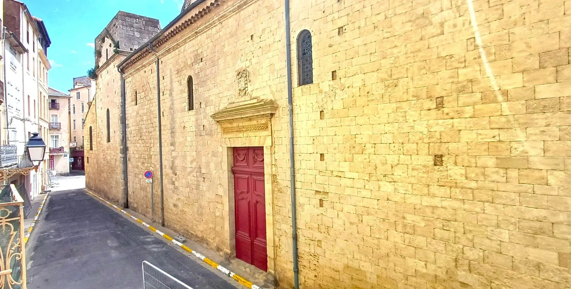 2 - house for sale in béziers hérault france