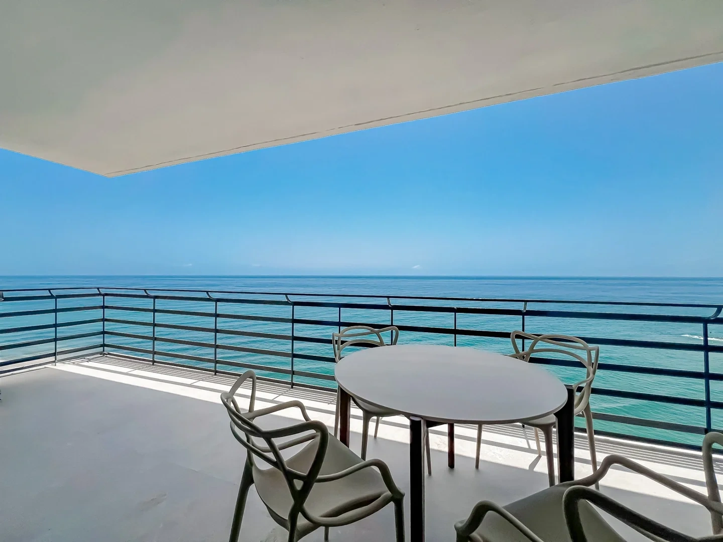 1 - vente appartement pieds dans l'eau marbella - costa del sol andalousie espagne