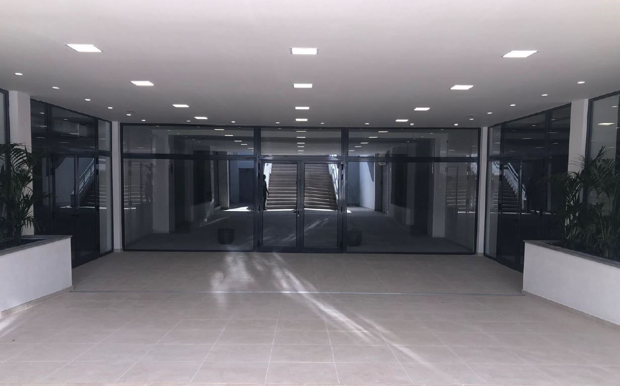 2 - venta comercio playa de las américas tenerife - islas canarias españa