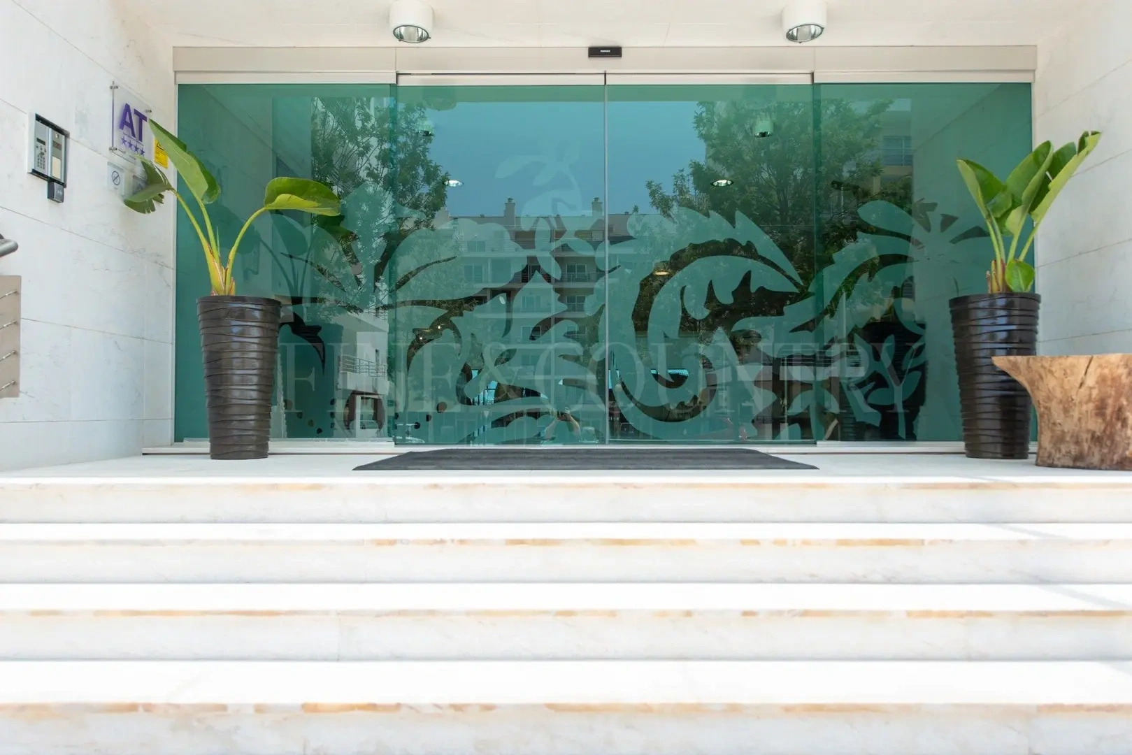 2 - sea view apartment for sale in portimão algarve portugal