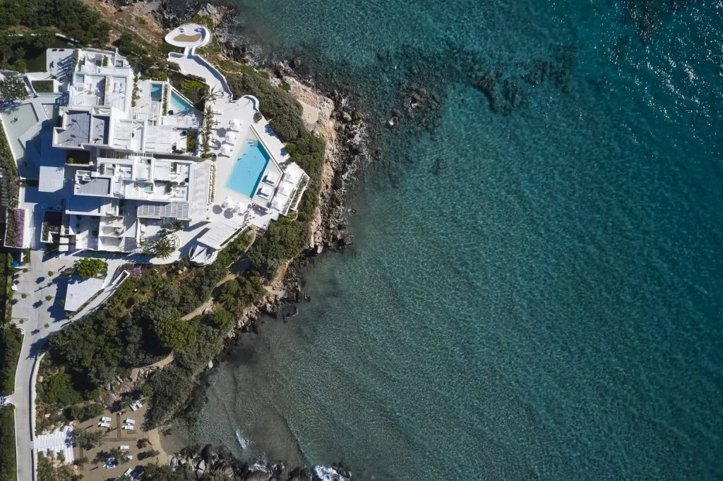 2 - vente commerce pieds dans l'eau agios nikolaos crète grèce
