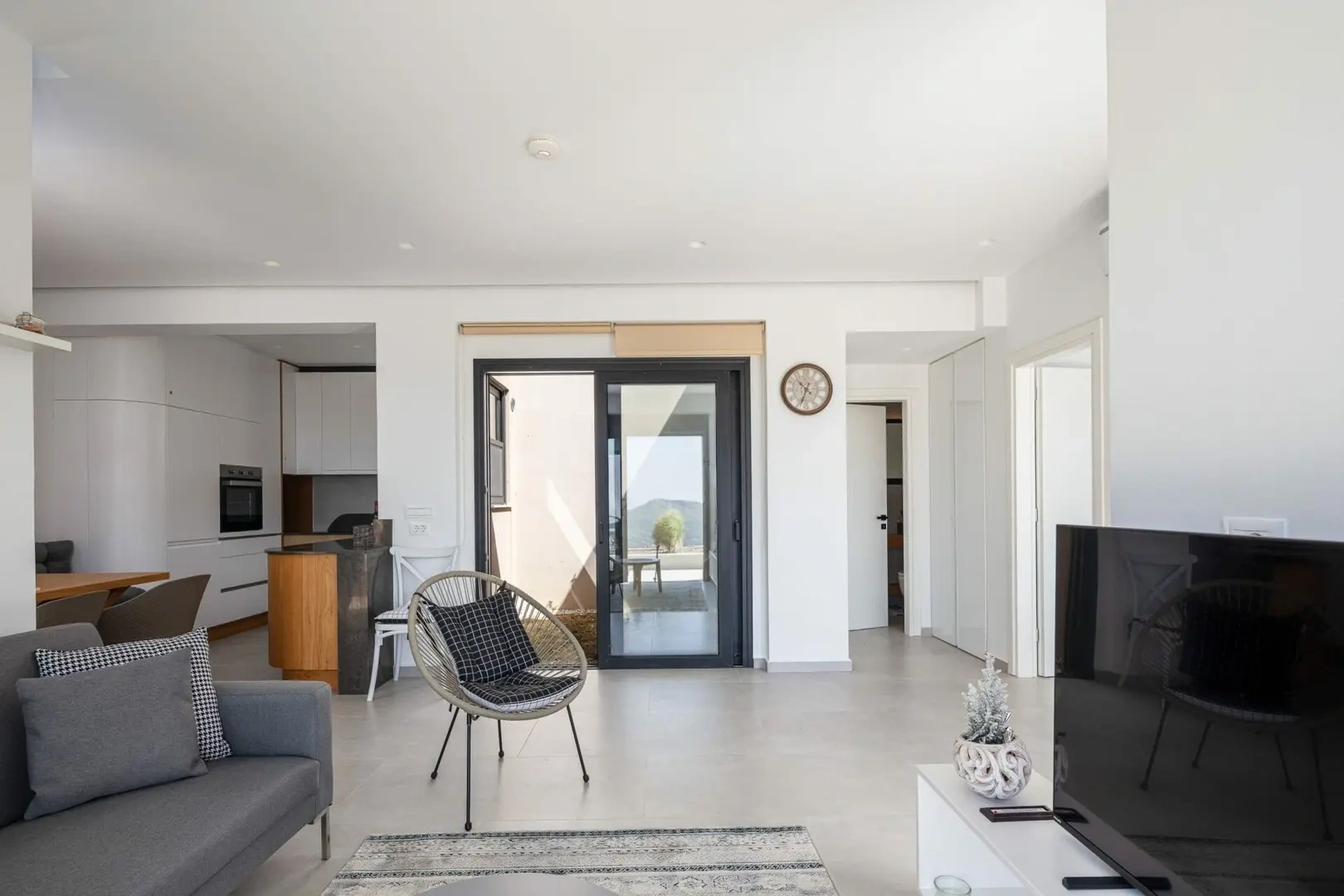 2 - vendita casa vista mare marioú creta grecia