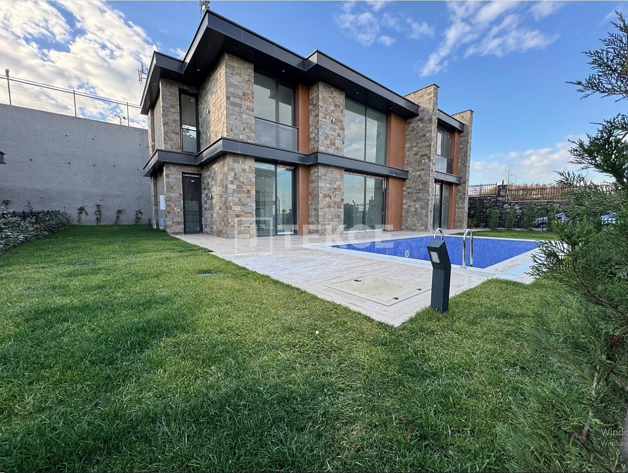 1 - house for sale in tuzla istanbul turkey