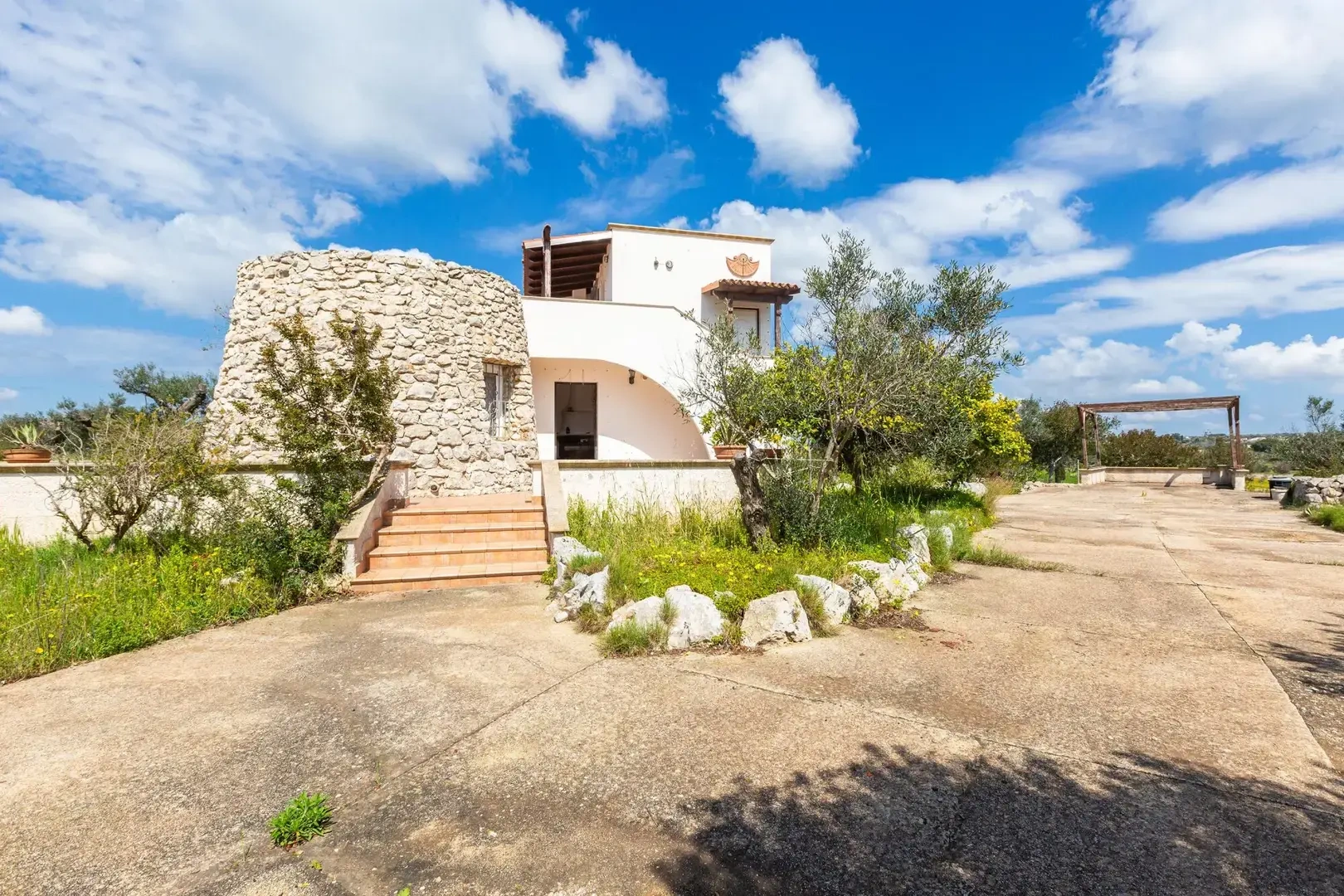 2 - venda casa vista de mar salve apulia itália