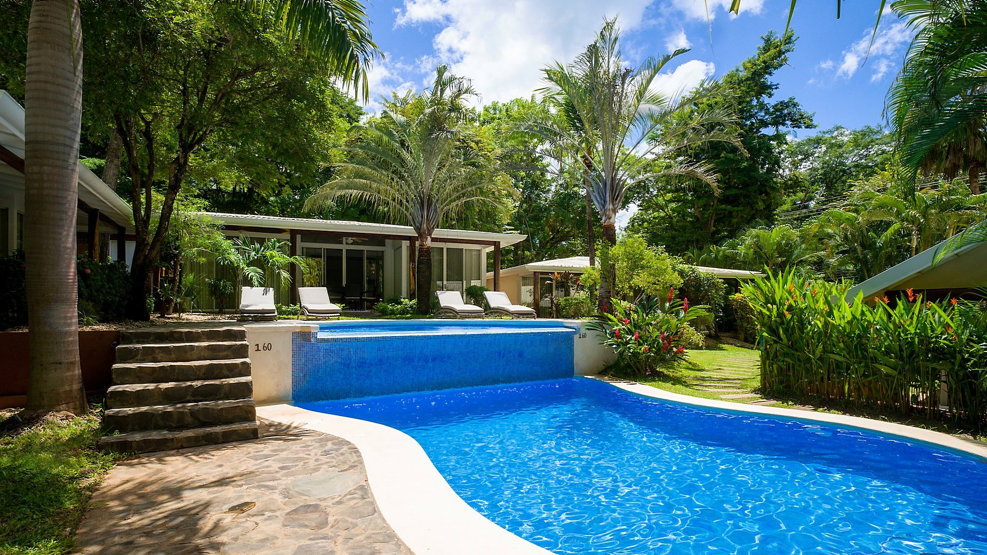 1 - beach walk business for sale in tamarindo guanacaste costa rica
