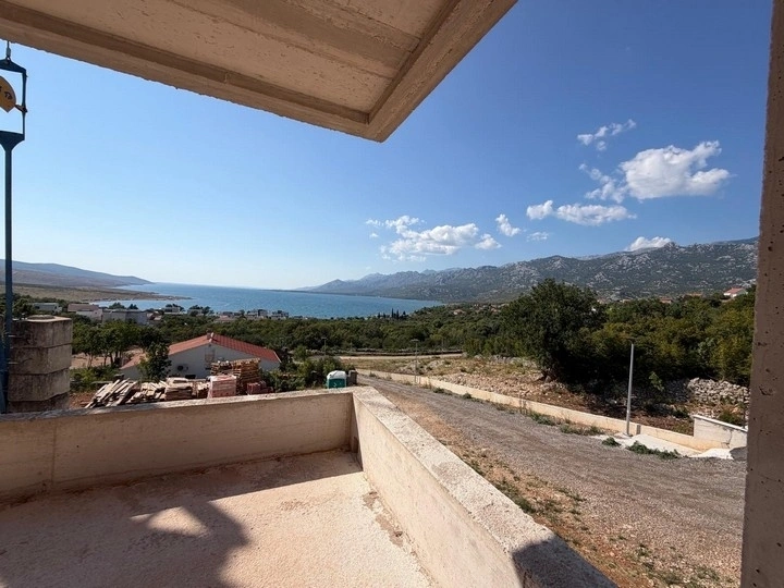 1 - verkoop appartement uitzicht op zee rovanjska zadar kroatië