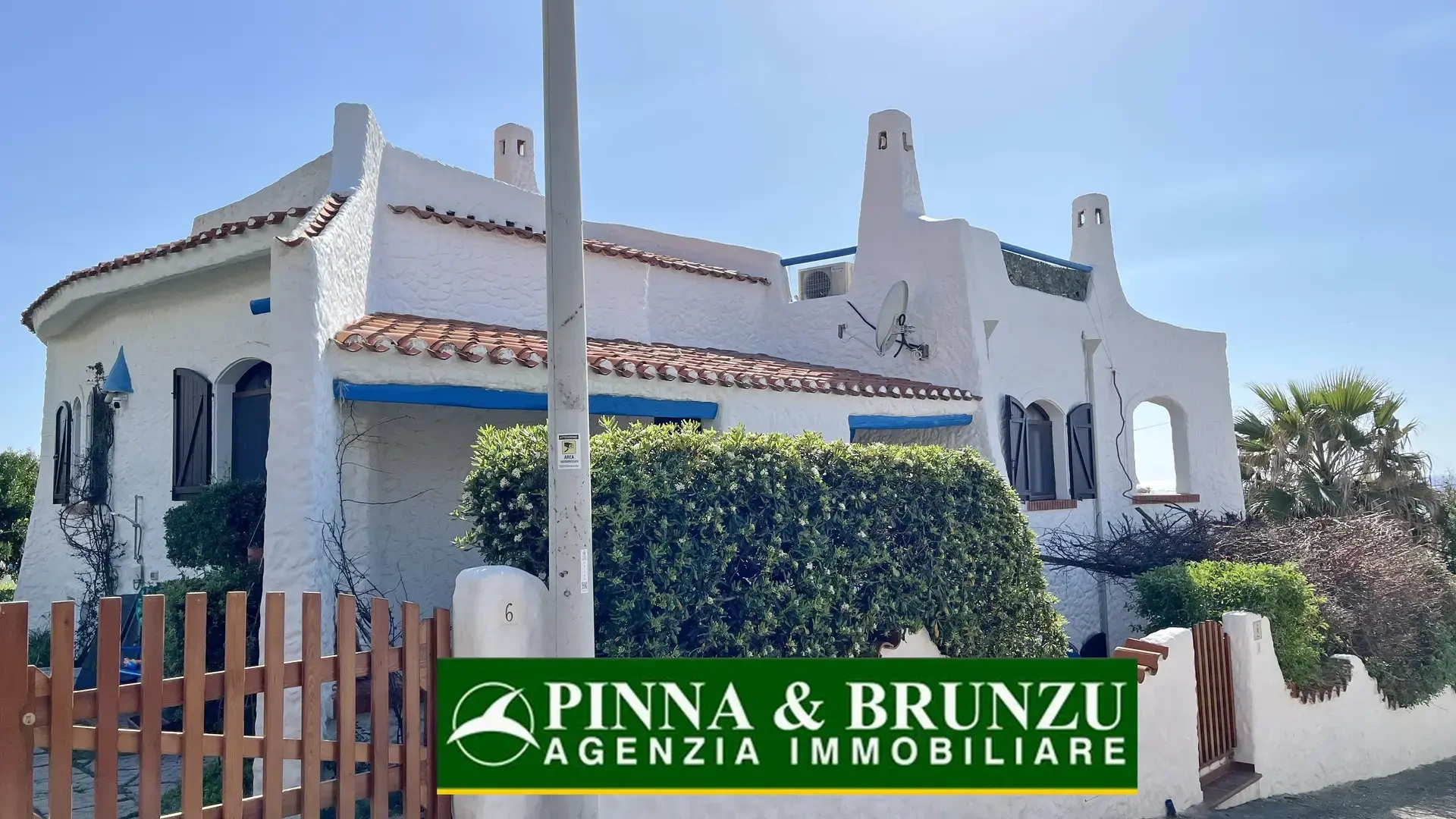 2 - venta casa frente al mar cuglieri cerdeña italia
