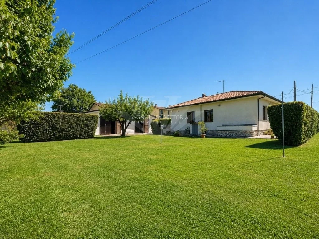 1 - venta villa pietrasanta toscana italia