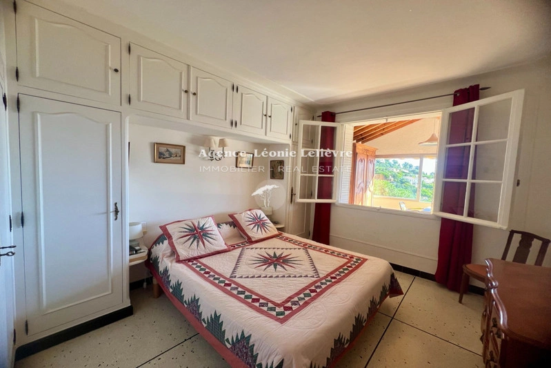 2 - venta casa vista al mar les issambres var francia