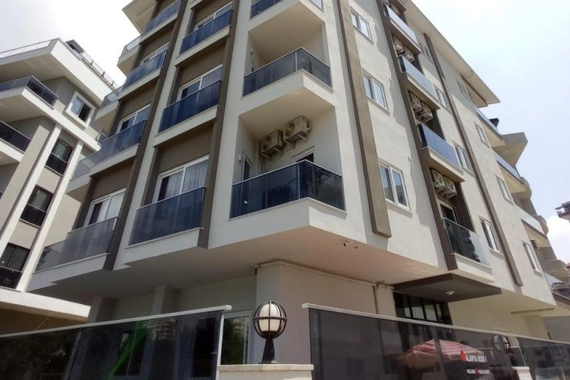 1 - verkoop appartement aan het water alanya antalya turkije