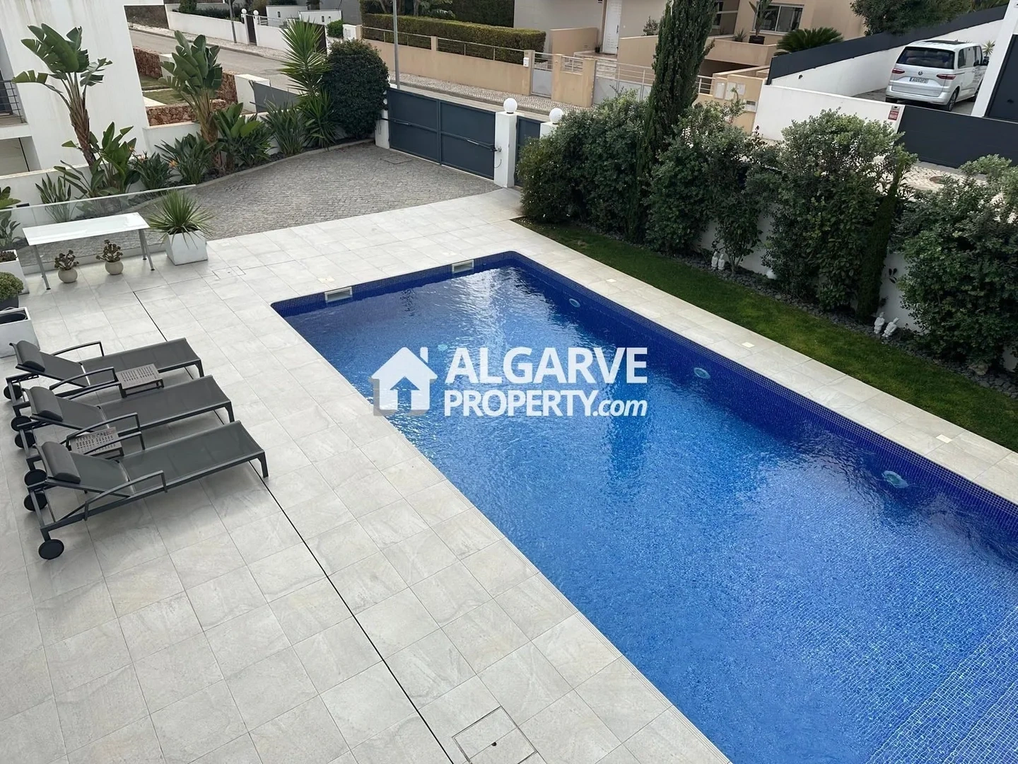 2 - house for sale in alcantarilha algarve portugal