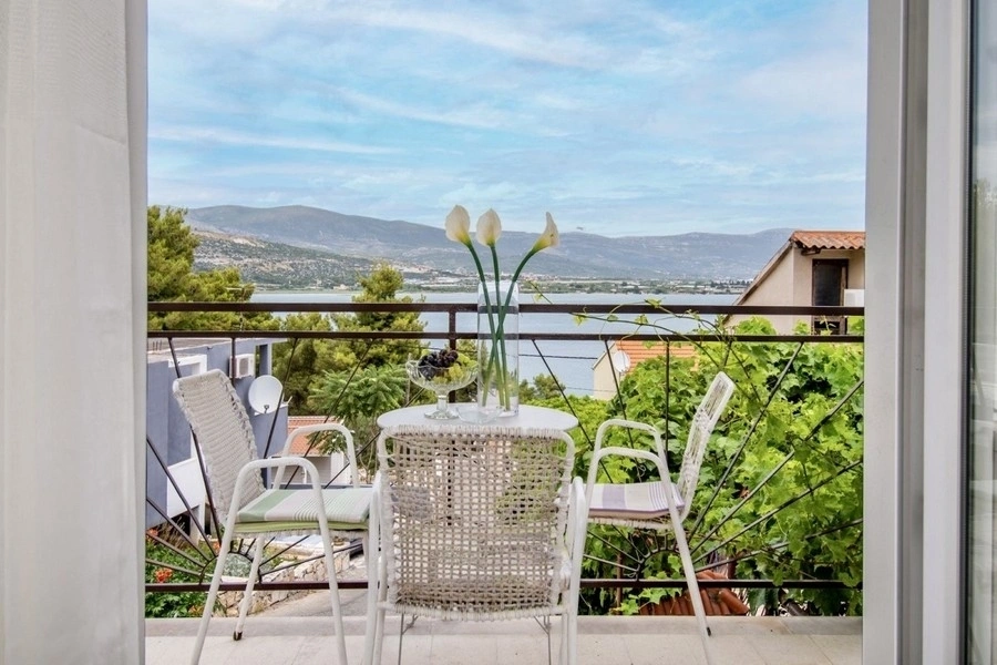 1 - sea view apartment for sale in trogir split-dalmatia croatia