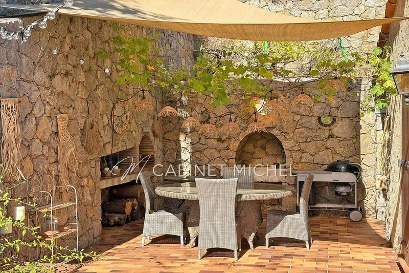 2 - vente maison spéracèdes alpes-maritimes france