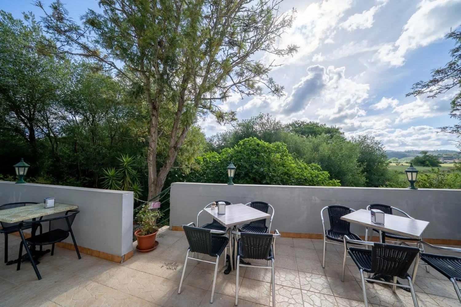 2 - venda espaço comercial aljezur algarve portugal