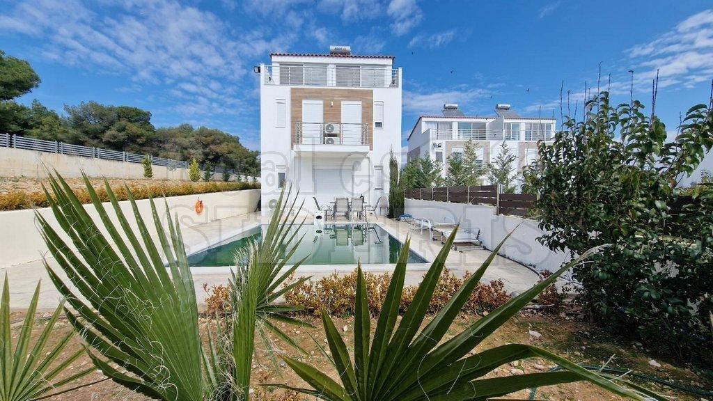 1 - waterfront house for sale in isthmía peloponnese greece