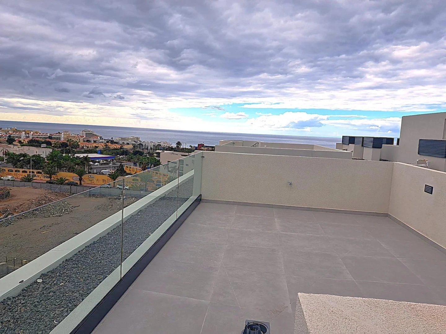1 - vendita appartamento vista mare adeje tenerife - isole canarie spagna