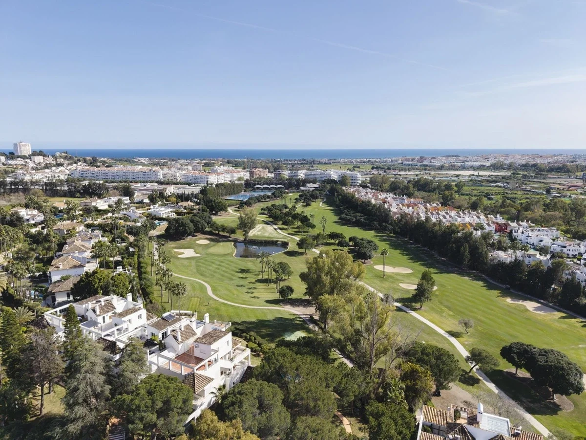 2 - venda apartamento vista de mar nueva andalucia andaluzia espanha