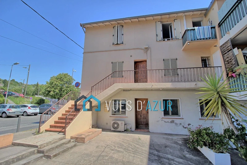 Apartamento con terraza