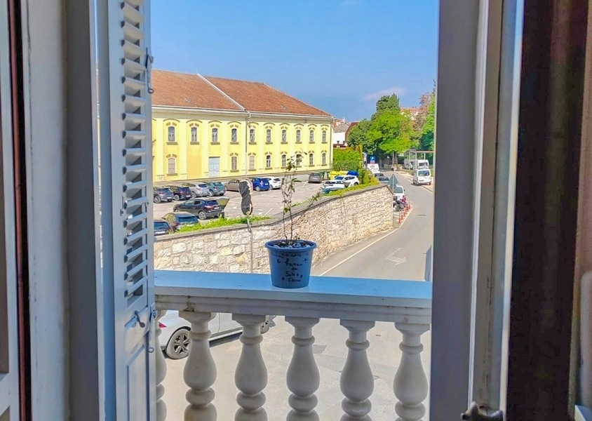 1 - verkoop appartement aan het water rovinj istria kroatië