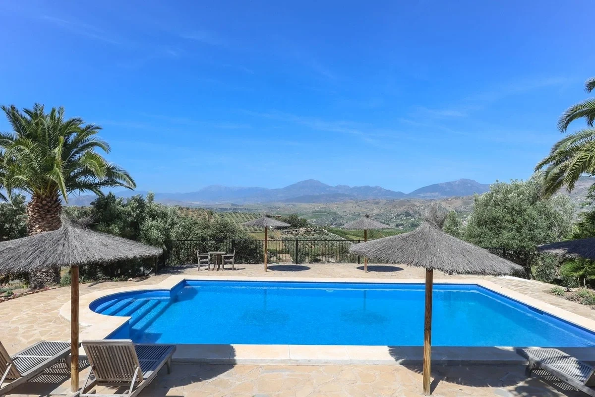 2 - venta comercio alora andalucía españa