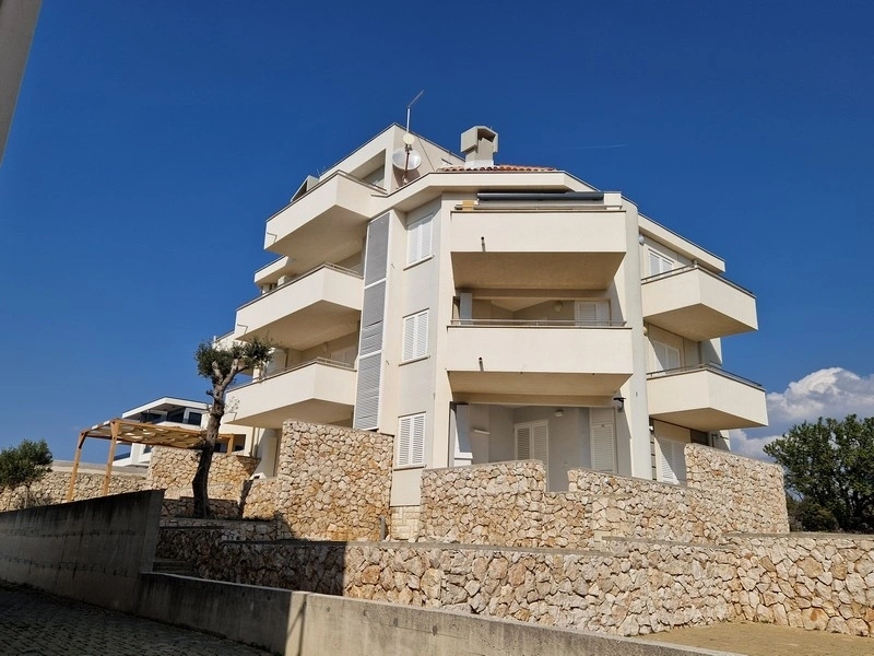 1 - vendita appartamento vista mare novalja lika-segni croazia