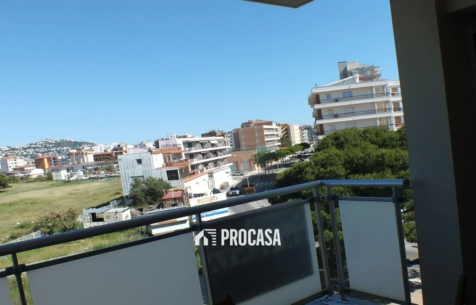2 - vendita appartamento spiaggia a piedi roses catalogna spagna